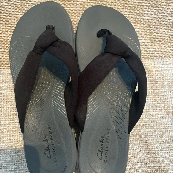 Clarks cloud steppers Size 7 - Picture 3 of 4